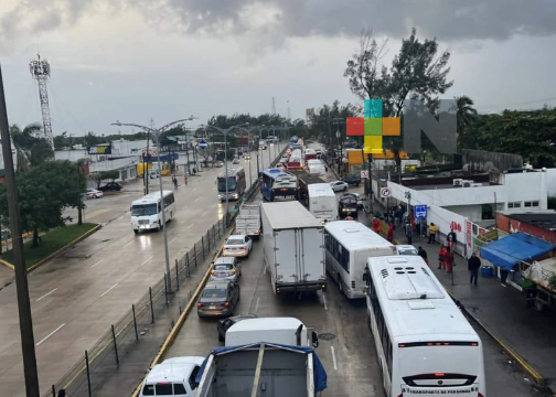 Industriales del sur piden agilizar tráfico vehicular en acceso a Coatza